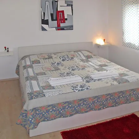 Jana - Prc403 Apartment *